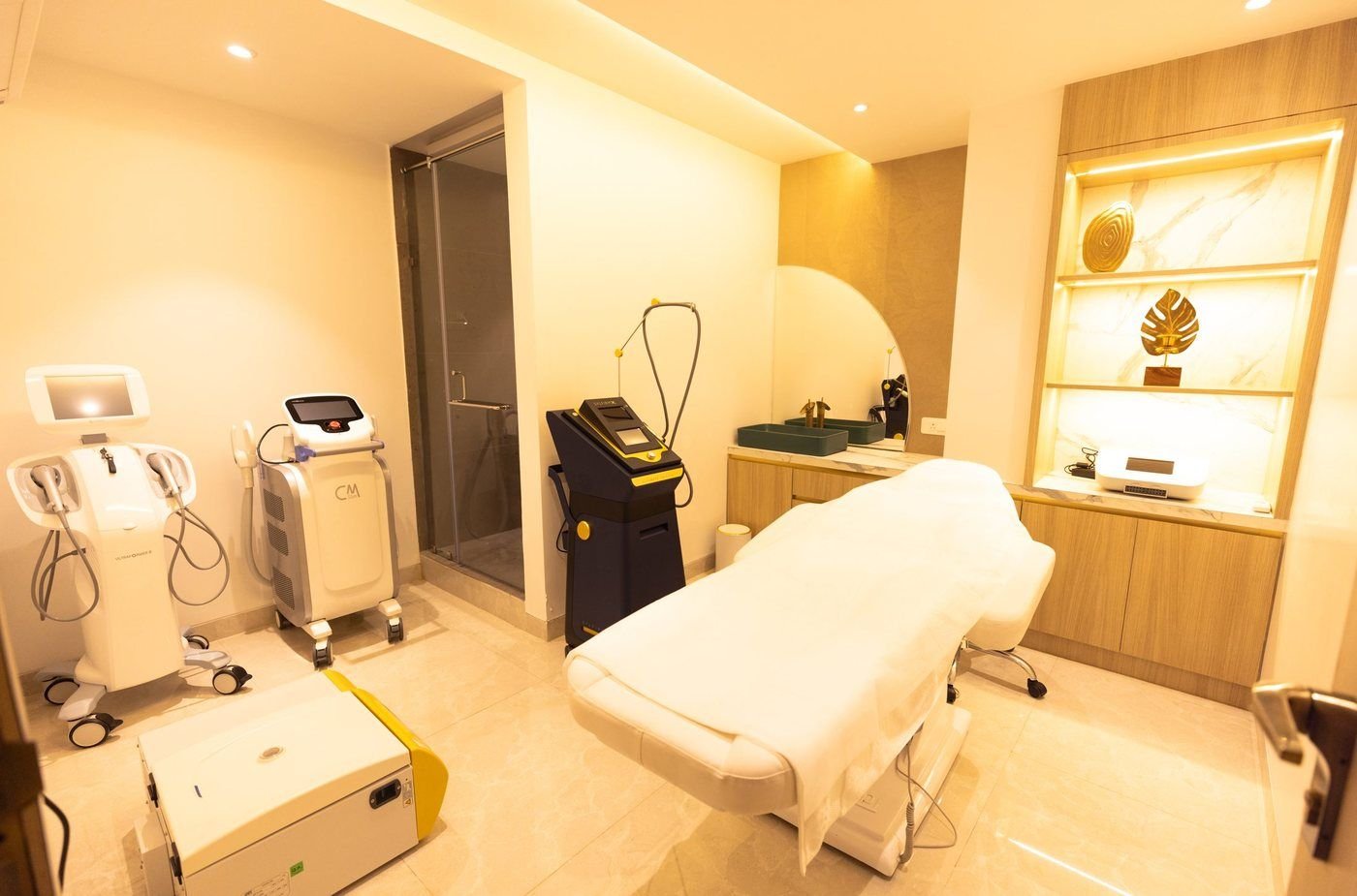 Treatment technology at Amber Cosmetology, Lucknow skin clinic